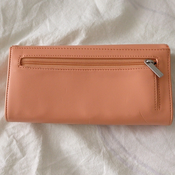 Matt & Nat coral Vera wallet - Picture 5 of 8
